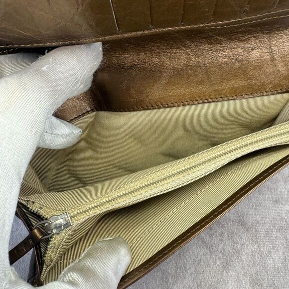 CHANEL Metallic Aged Calfskin Quilted Reissue Yen Wallet Bronze - Picture 11 of 14